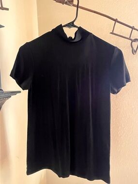 DKNY Vintage Y2K Classic Black Short-Sleeve Mock Neck Shirt